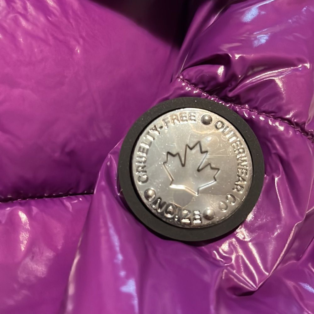 NOIZE Goldie Short Puffer Jacket in Grape - Picture 4 of 16